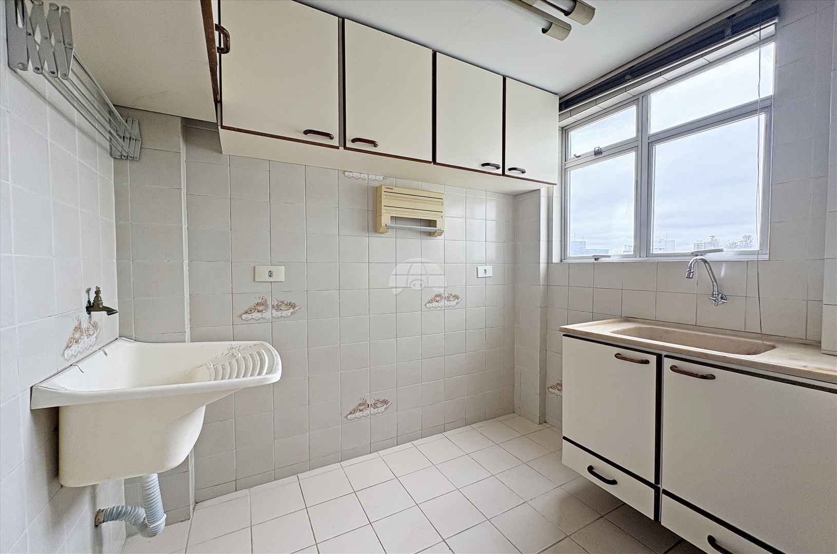 Apartamento para alugar em Cabral, Curitiba — Portal Chave Fácil