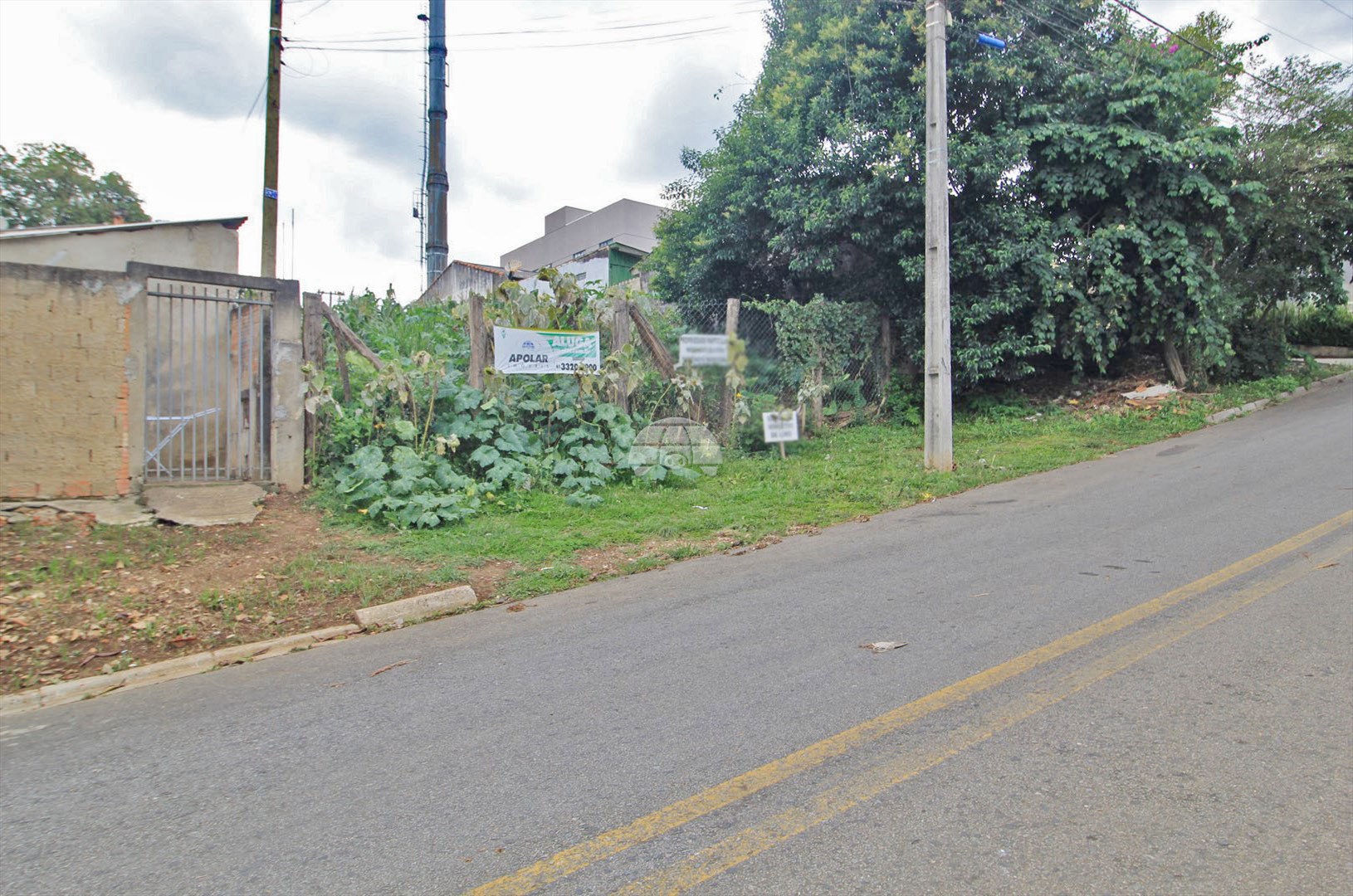 Terreno/Área para alugar em Jardim Bandeirantes, Colombo — Portal Chave Fácil