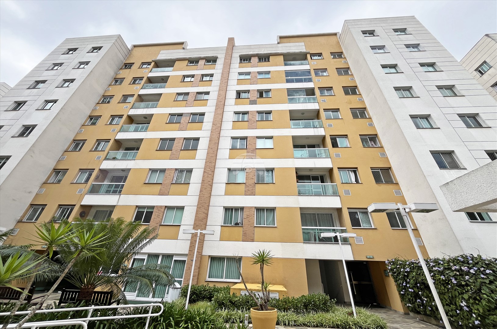 Apartamento para alugar em Bacacheri, Curitiba — Portal Chave Fácil