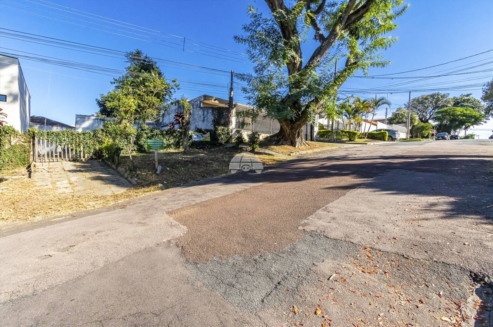 Terreno/Área à venda em Ahu, Curitiba — Portal Chave Fácil