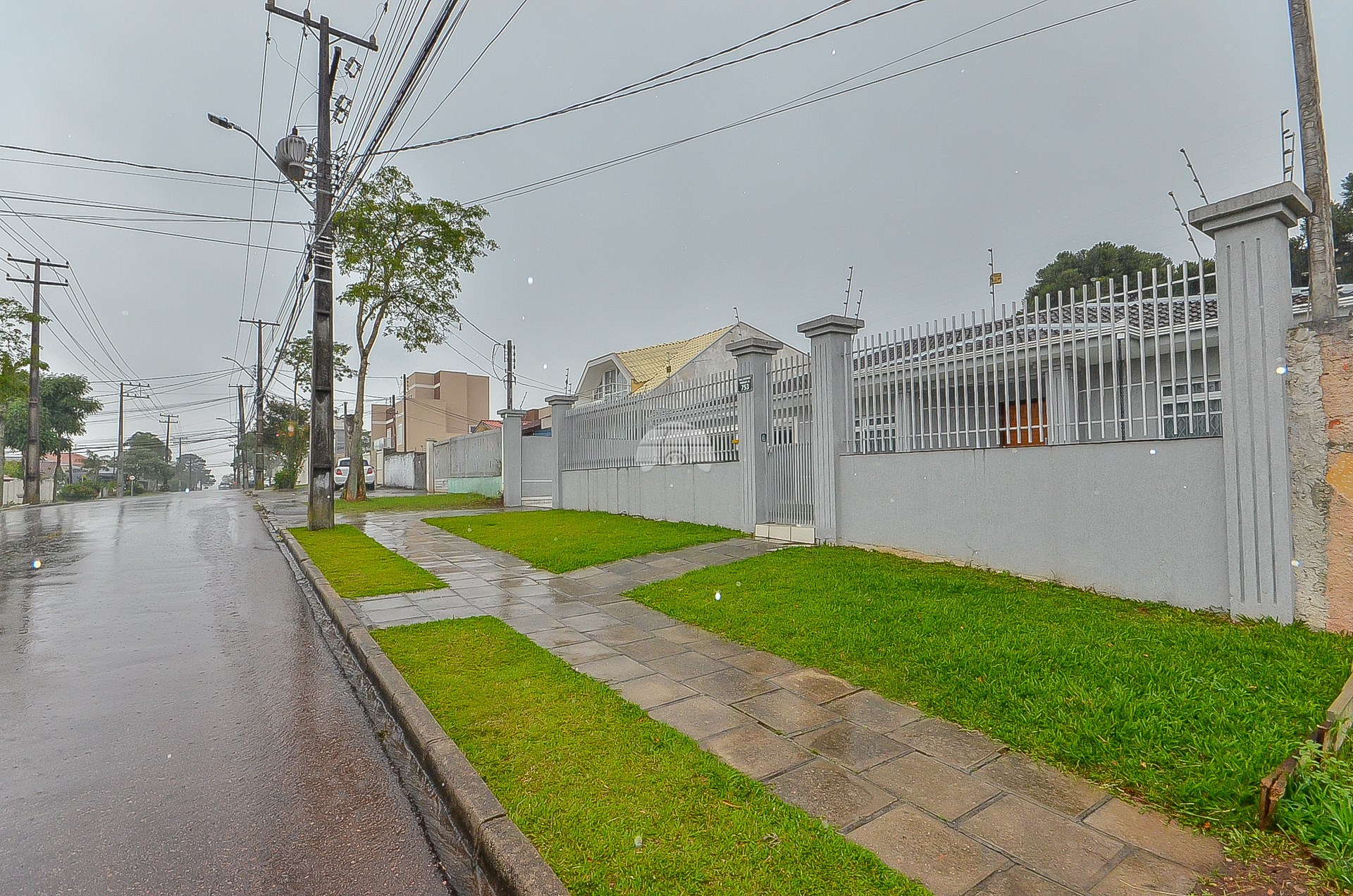 Casa à venda no bairro Parolin em Curitiba/PR