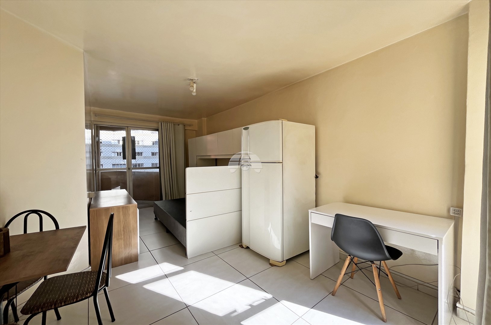 Apartamento para alugar em Bigorrilho, Curitiba — GOMES CONSULTOR IMOBILIARIO LTDA.