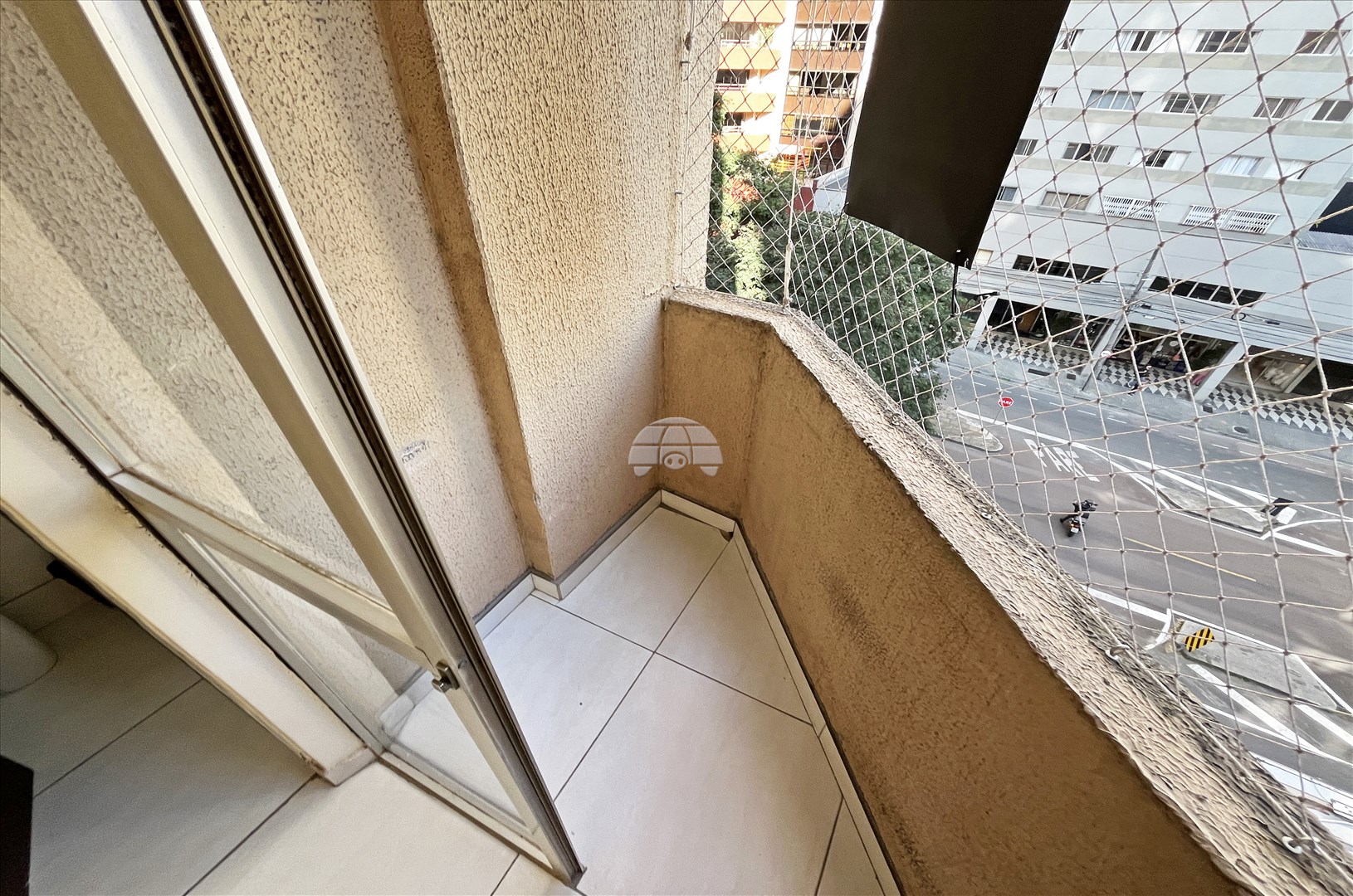 Apartamento para alugar em Bigorrilho, Curitiba — GOMES CONSULTOR IMOBILIARIO LTDA.