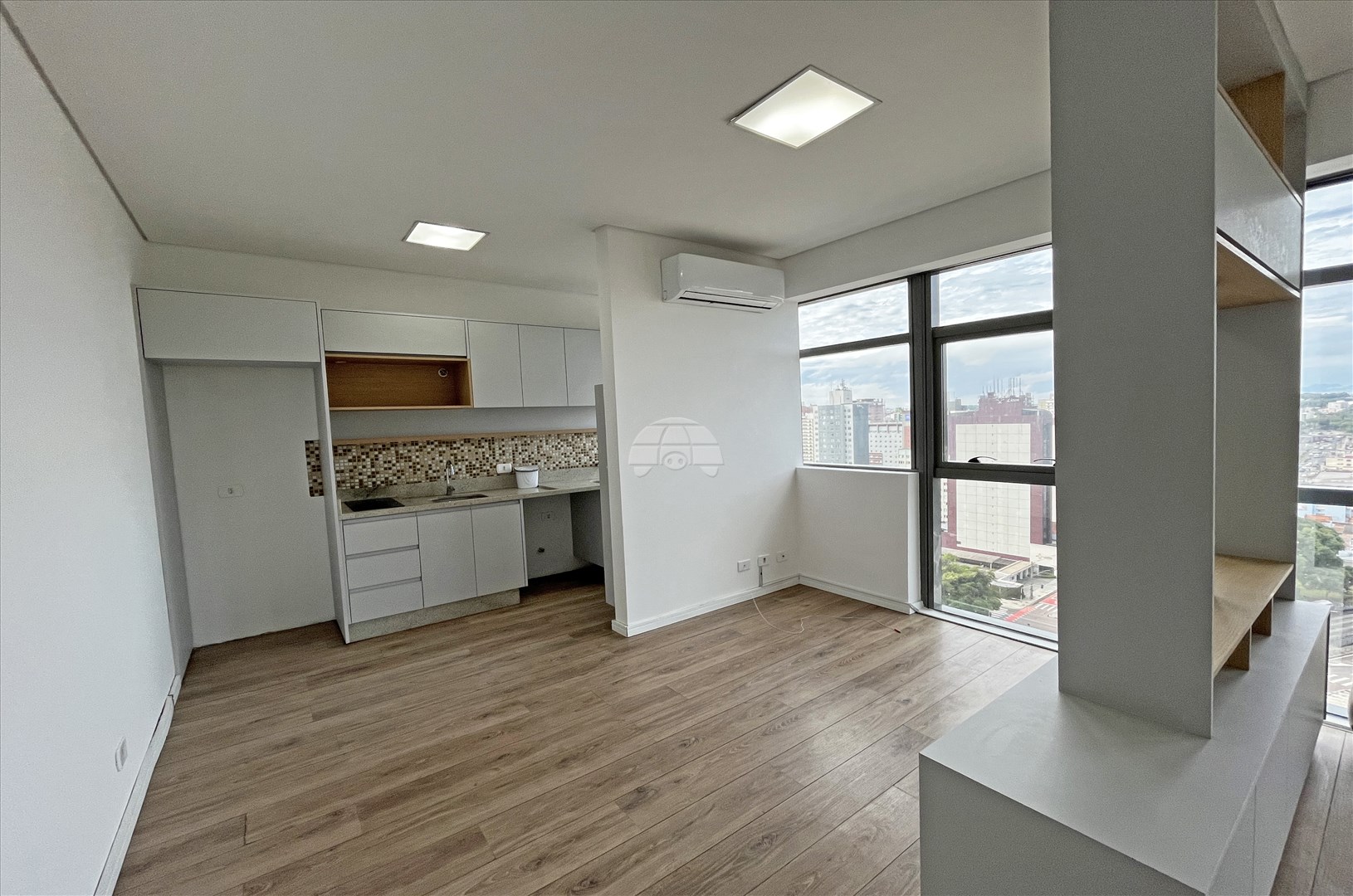 Apartamento para alugar em Centro, Curitiba — Portal Chave Fácil