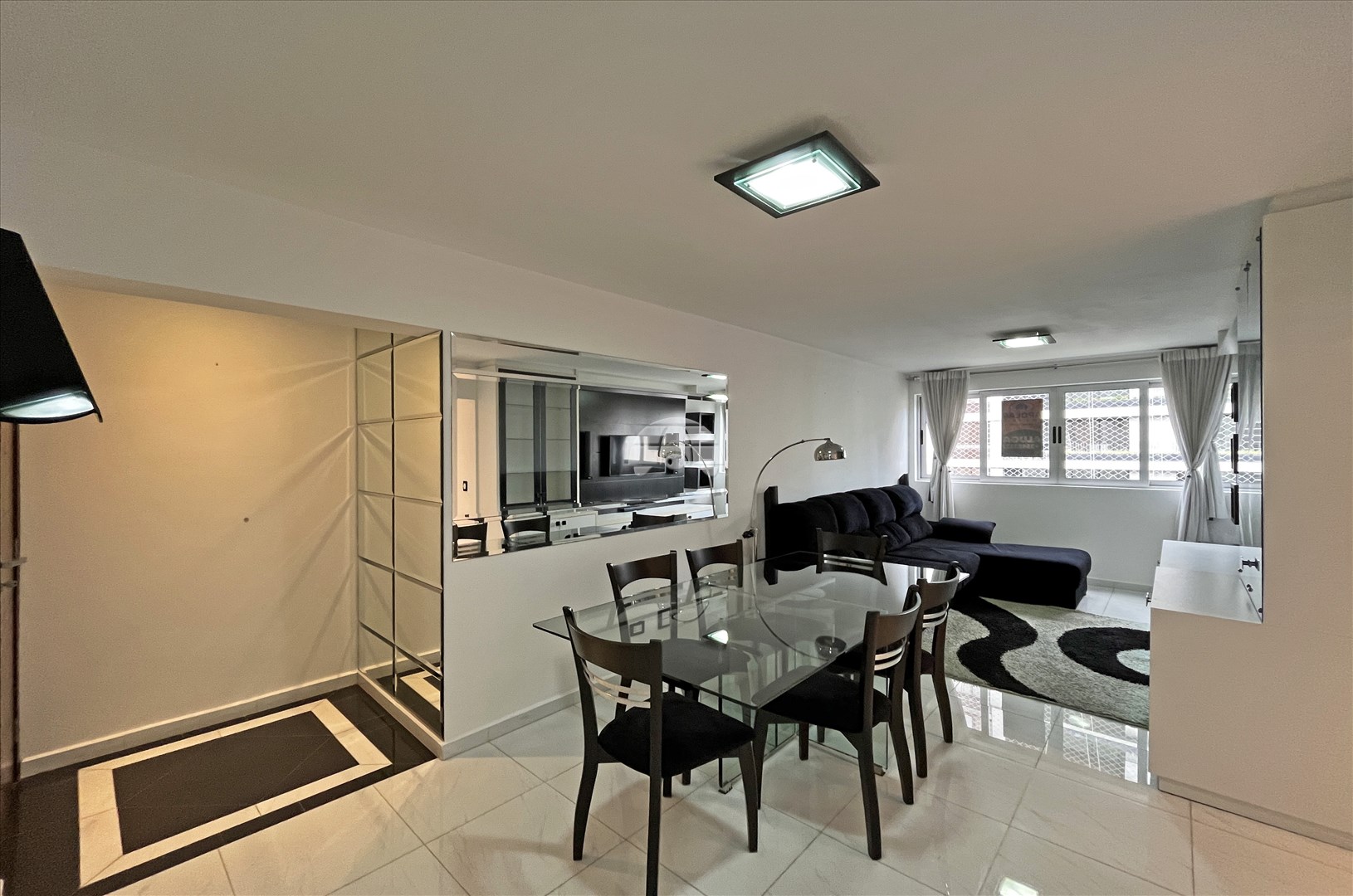 Apartamento para alugar em Ahú, Curitiba — Portal Chave Fácil