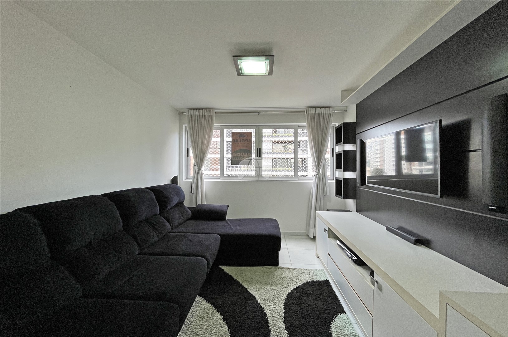Apartamento para alugar em Ahú, Curitiba — Portal Chave Fácil