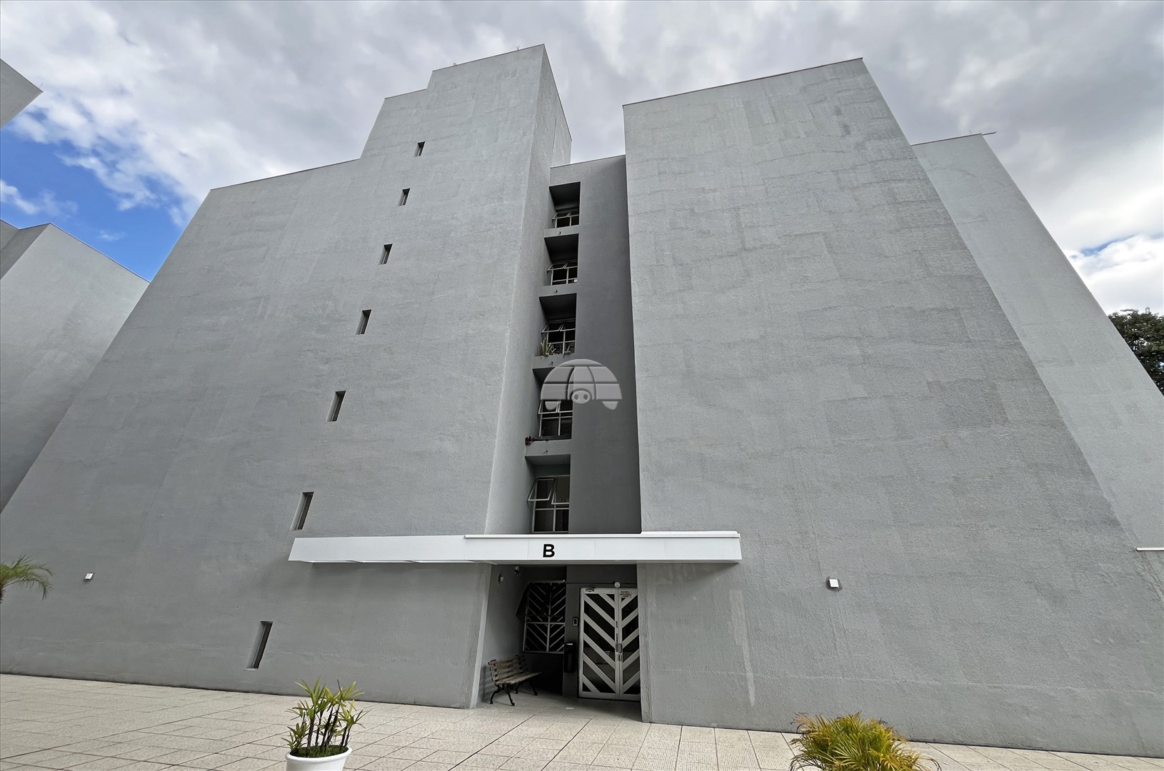 Apartamento para alugar em Ahú, Curitiba — Portal Chave Fácil