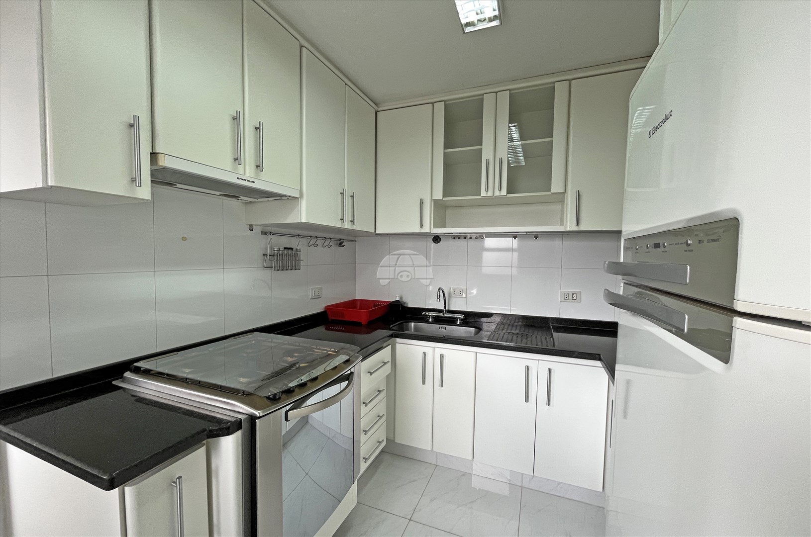 Apartamento para alugar em Ahú, Curitiba — Portal Chave Fácil
