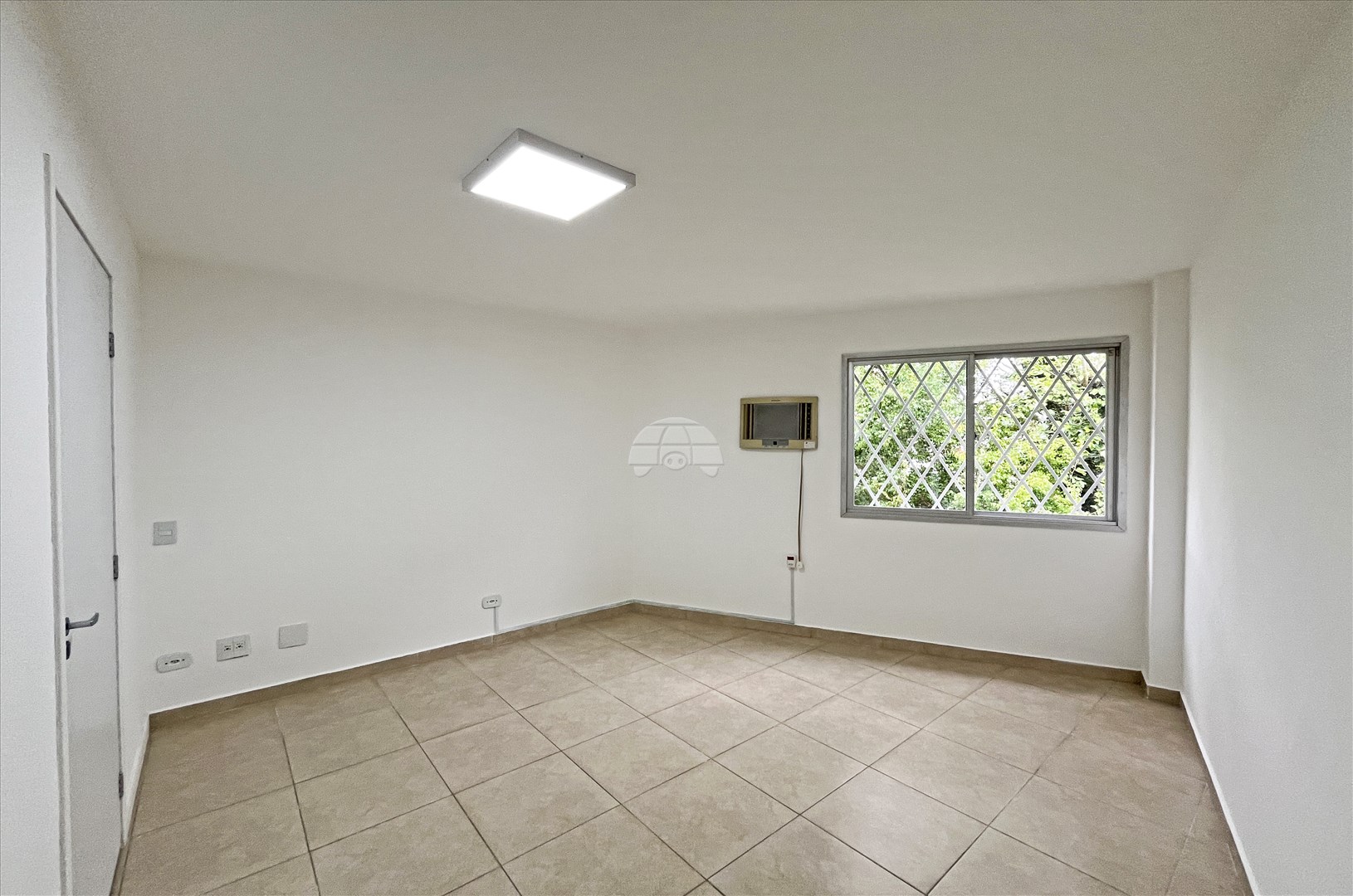 Sala/Conjunto Comercial para alugar em Alto Da Rua Xv, Curitiba — Portal Chave Fácil