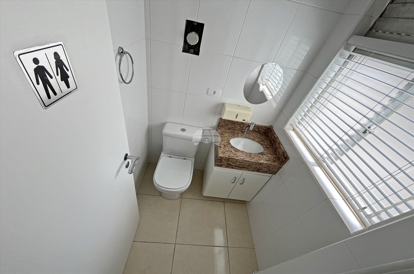 Sala/Conjunto Comercial para alugar em Centro, Curitiba — TESTE 12342