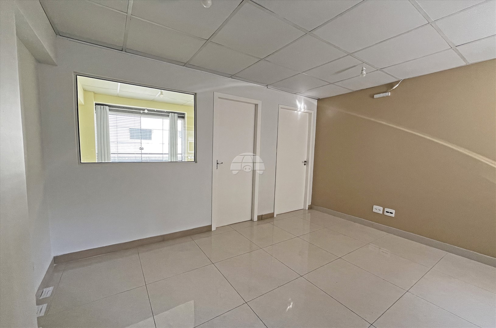 Sala/Conjunto Comercial para alugar em Centro, Curitiba — Portal Chave Fácil