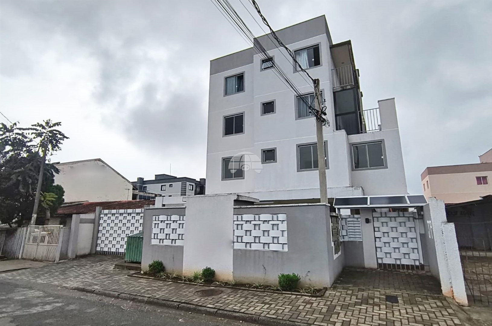 Apartamento para alugar em Jardim Guaraituba, Colombo — Portal Chave Fácil