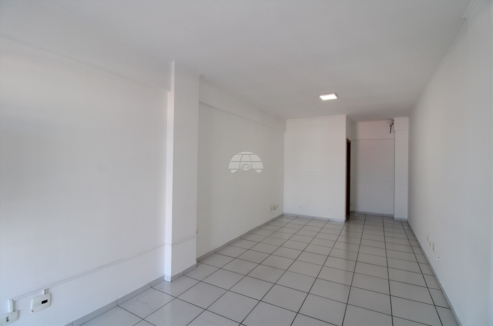 Sala/Conjunto Comercial à venda em Novo Mundo, Curitiba — Portal Chave Fácil