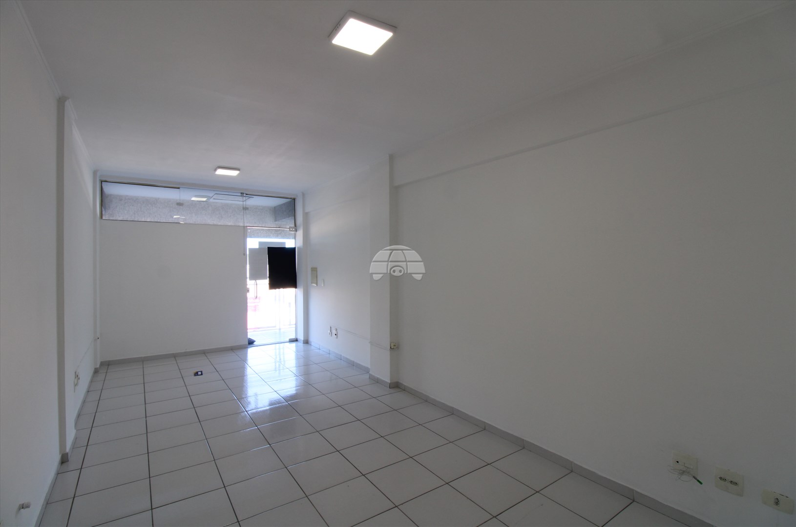 Sala/Conjunto Comercial à venda em Novo Mundo, Curitiba — Portal Chave Fácil
