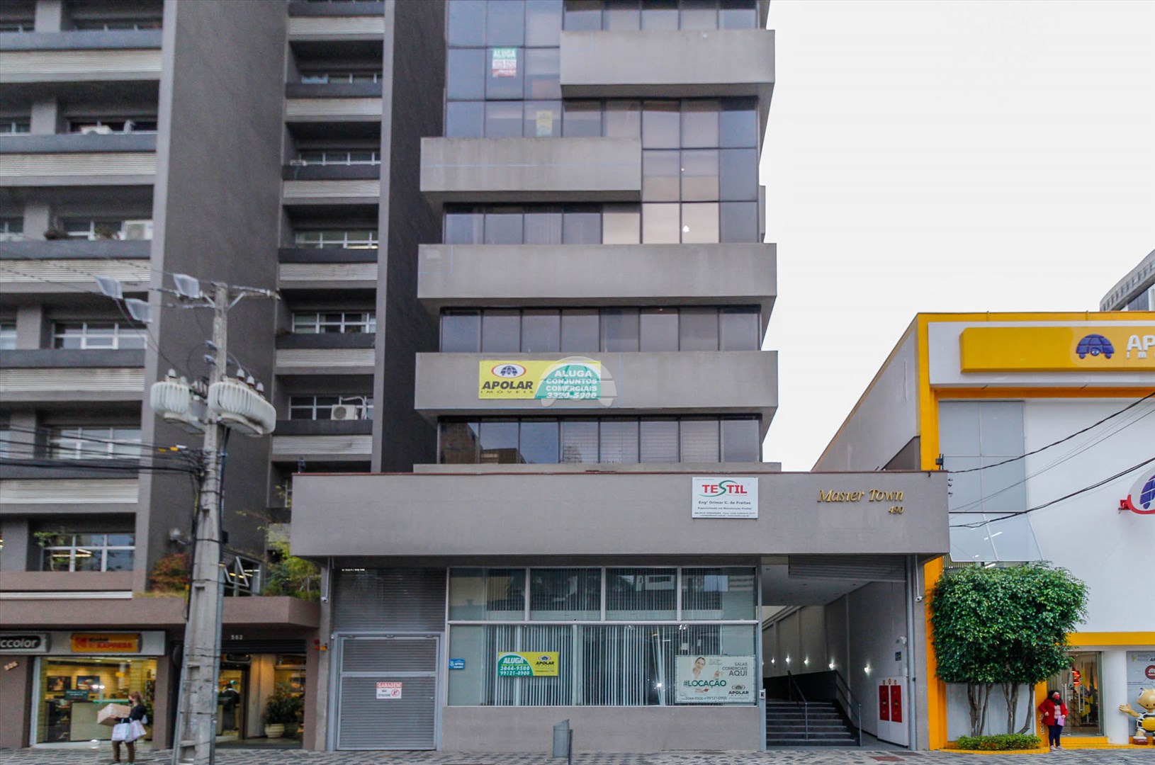 Casa para alugar em Centro, Curitiba — Portal Chave Fácil