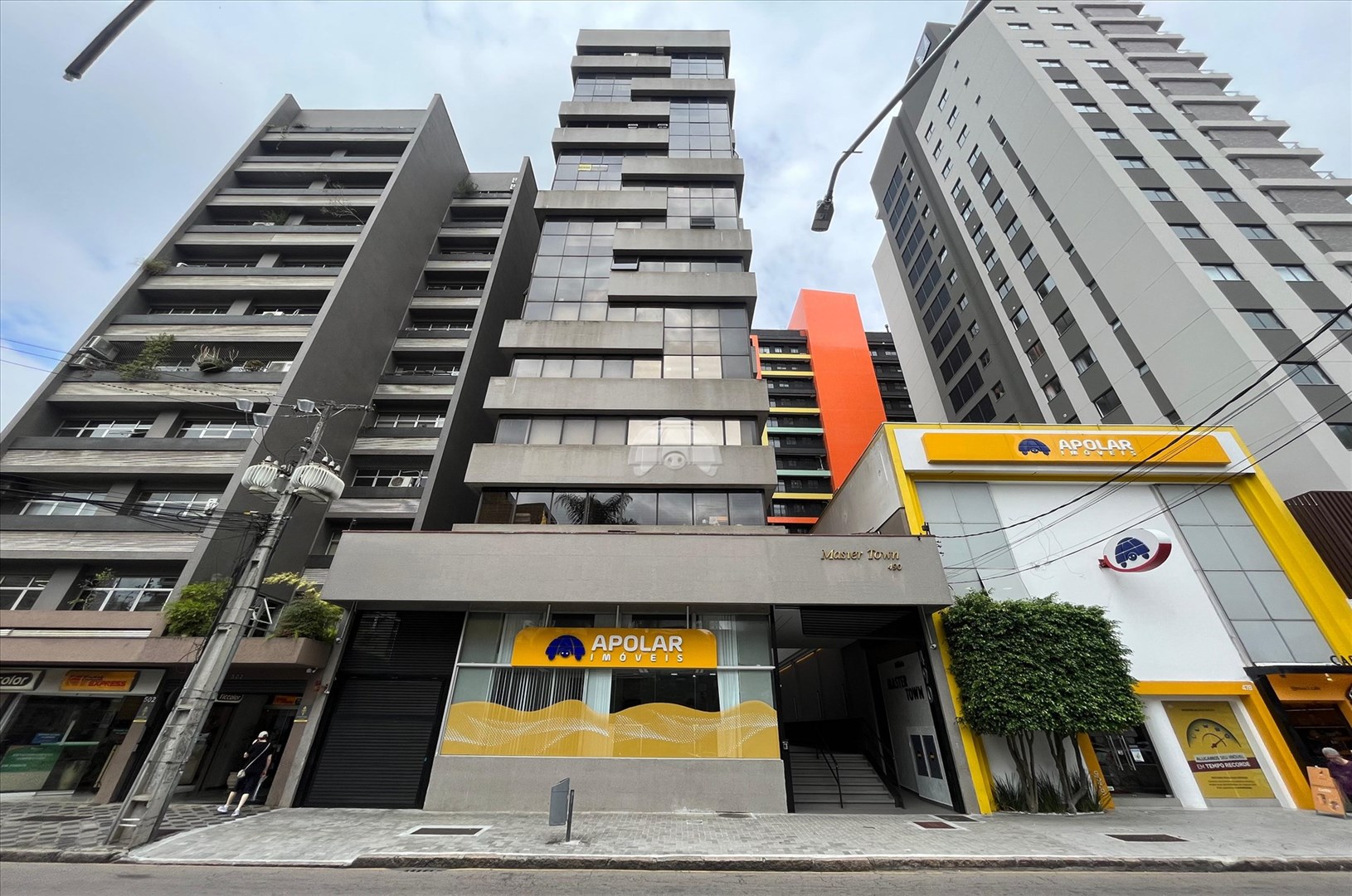 Casa para alugar em Centro, Curitiba — Portal Chave Fácil