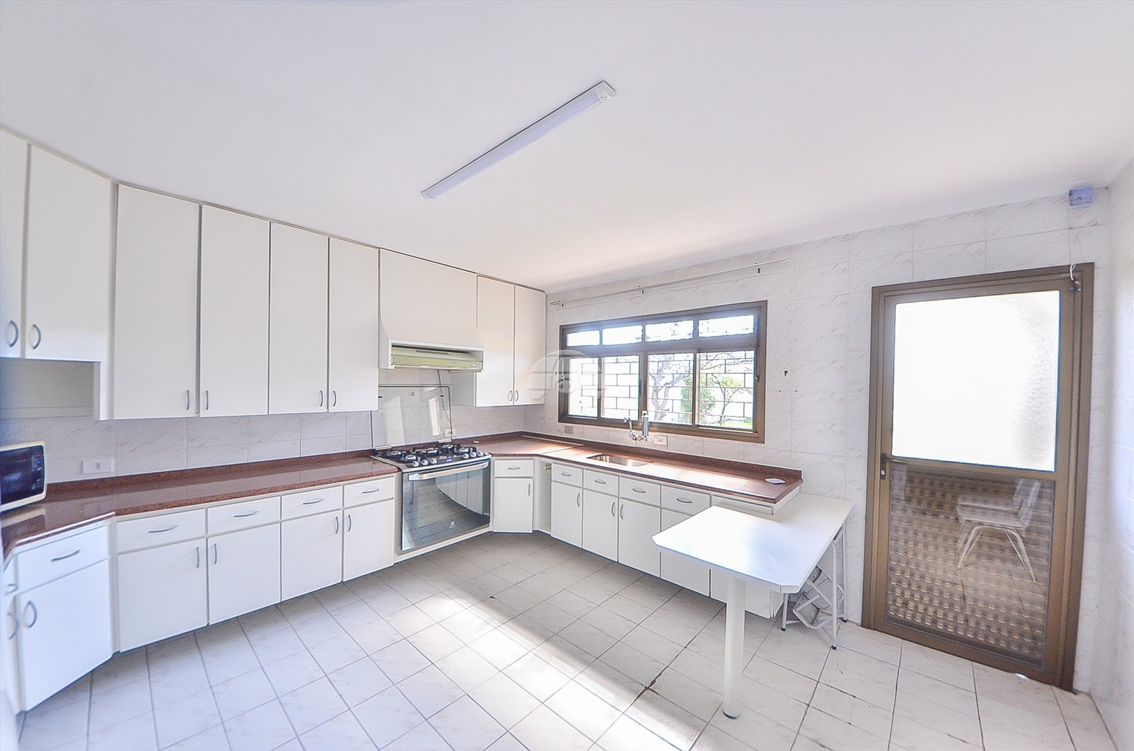 Casa à venda em Jardim Botânico, Curitiba — Imobiliária Cilar