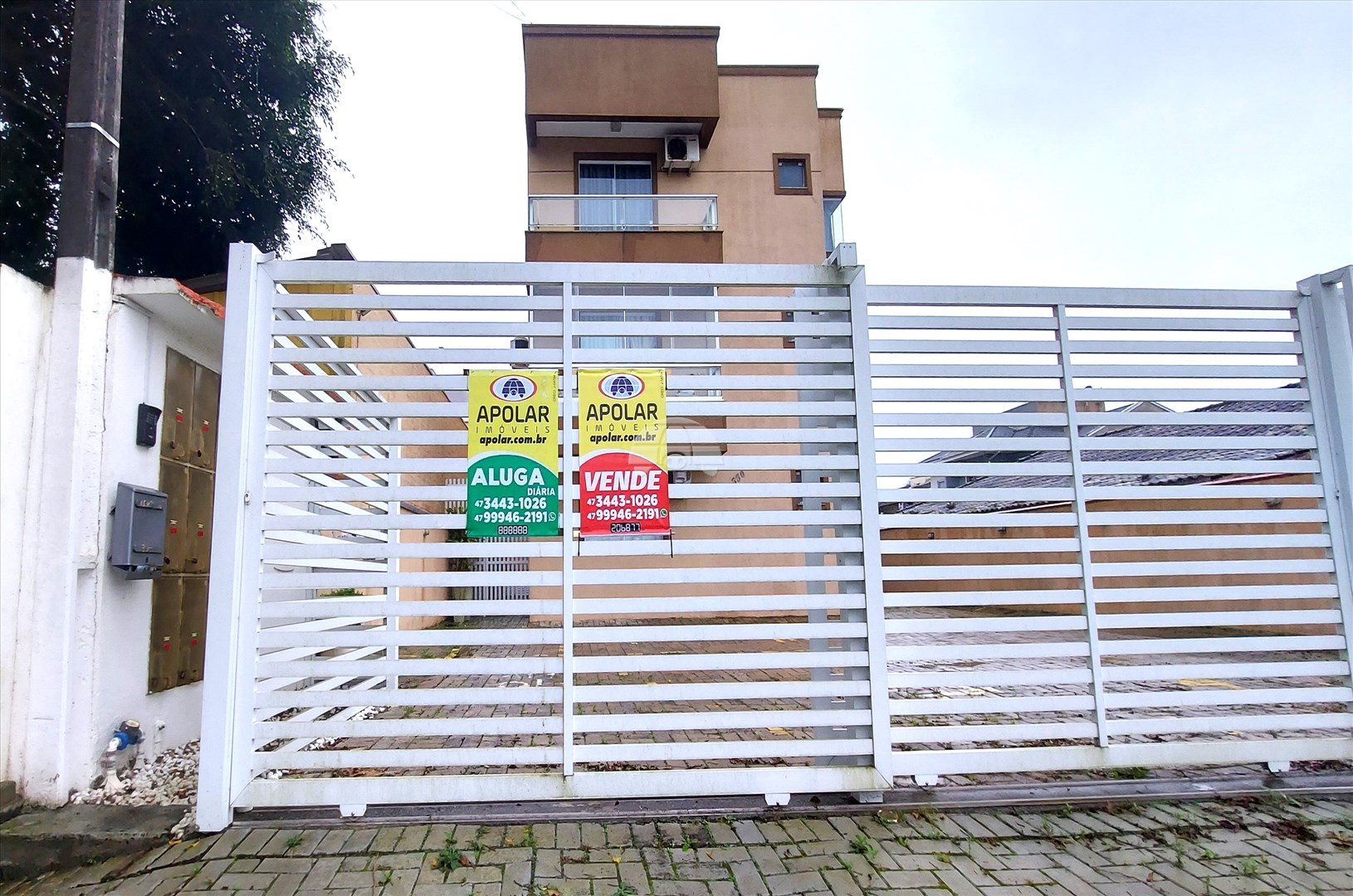 Apartamento à venda em Balneário Cambiju, Itapoá — Portal Chave Fácil