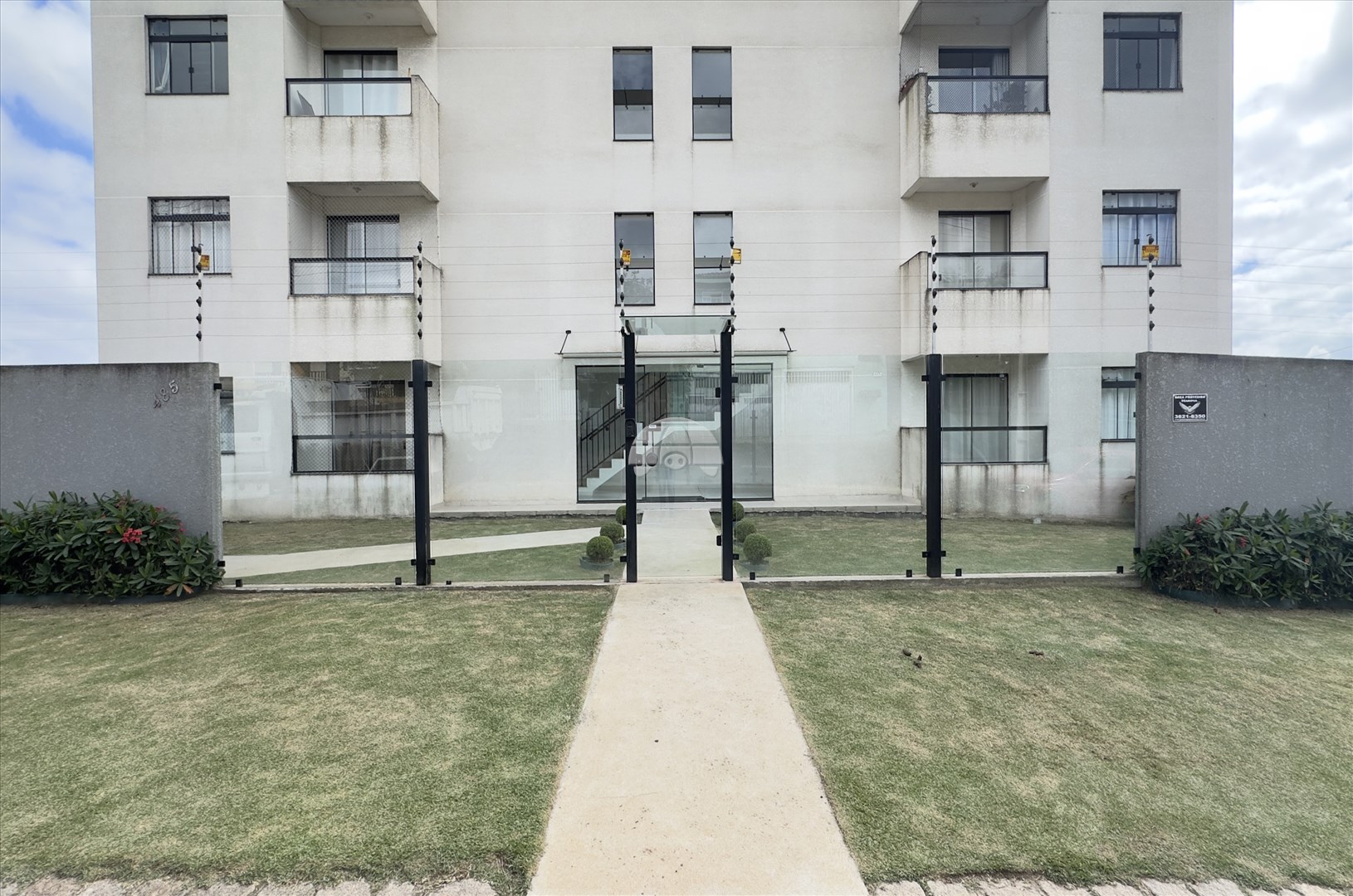 Apartamento para alugar em Rio Verde, Colombo — Portal Chave Fácil