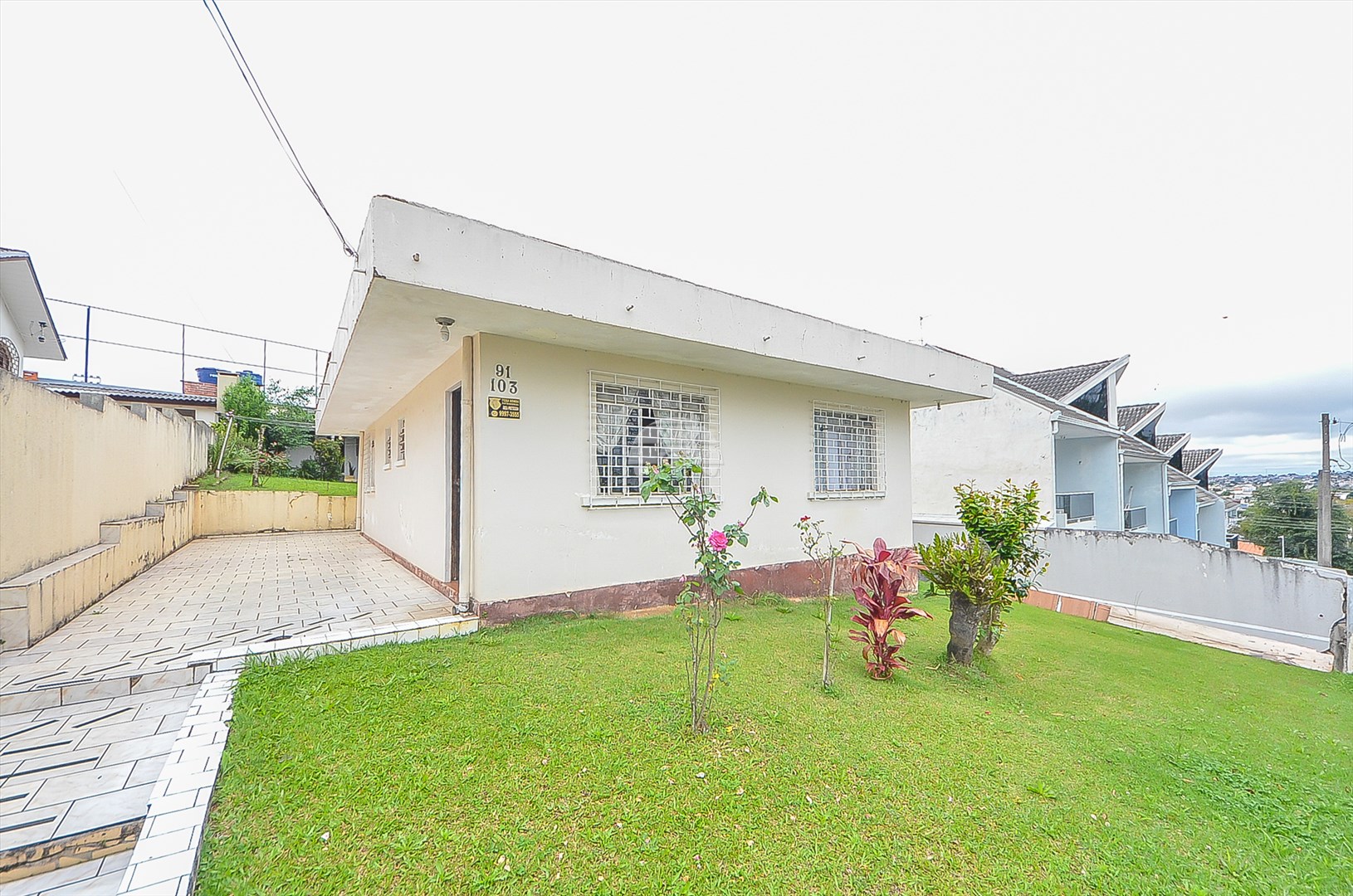 Casa à venda em Uberaba, Curitiba — Portal Chave Fácil