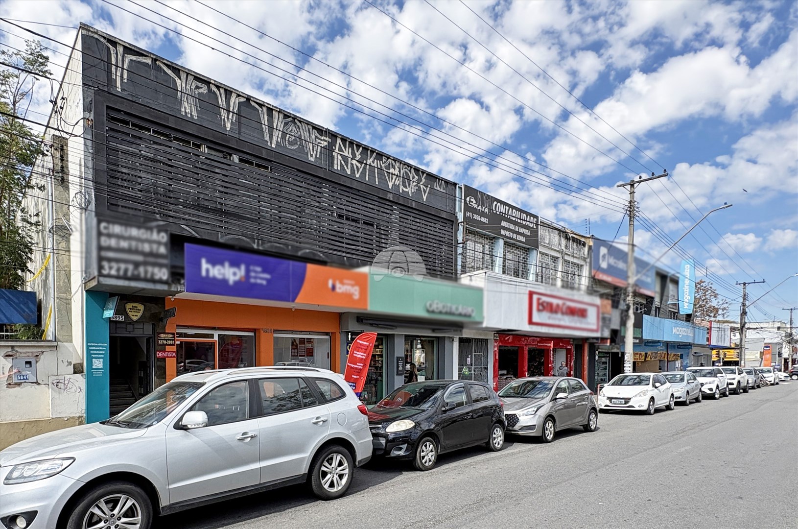 Comercial para alugar em Hauer, Curitiba — Imobiliária Razão