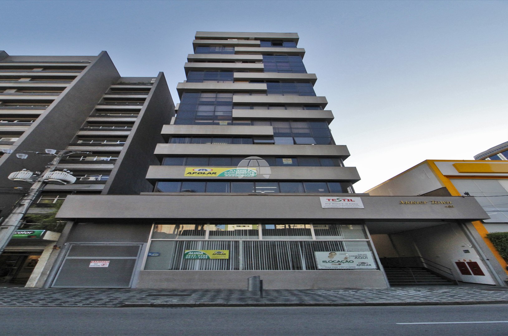 Casa para alugar em Centro, Curitiba — Portal Chave Fácil