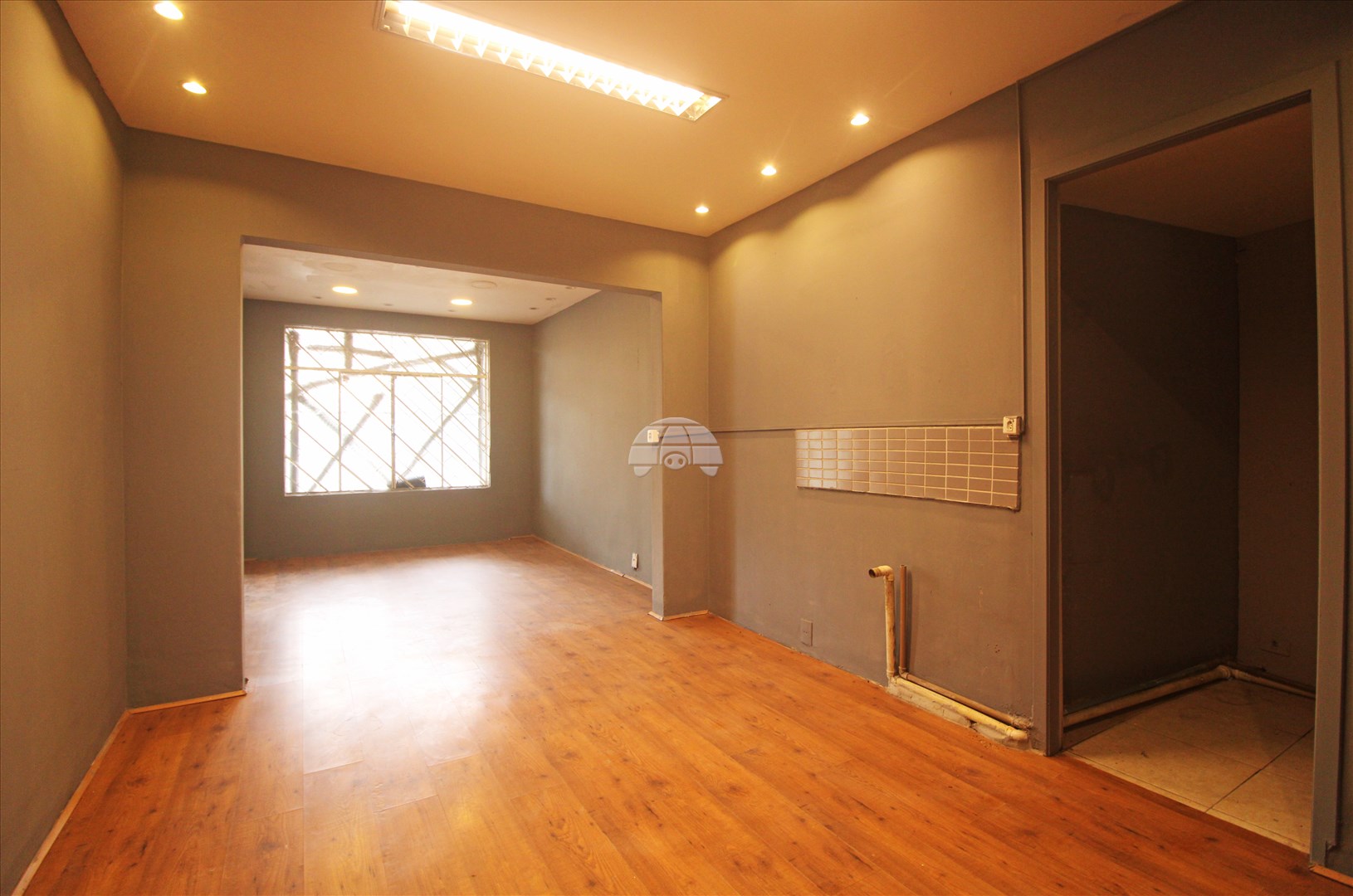 Sala/Conjunto Comercial para alugar em São Francisco, Curitiba — Portal Chave Fácil