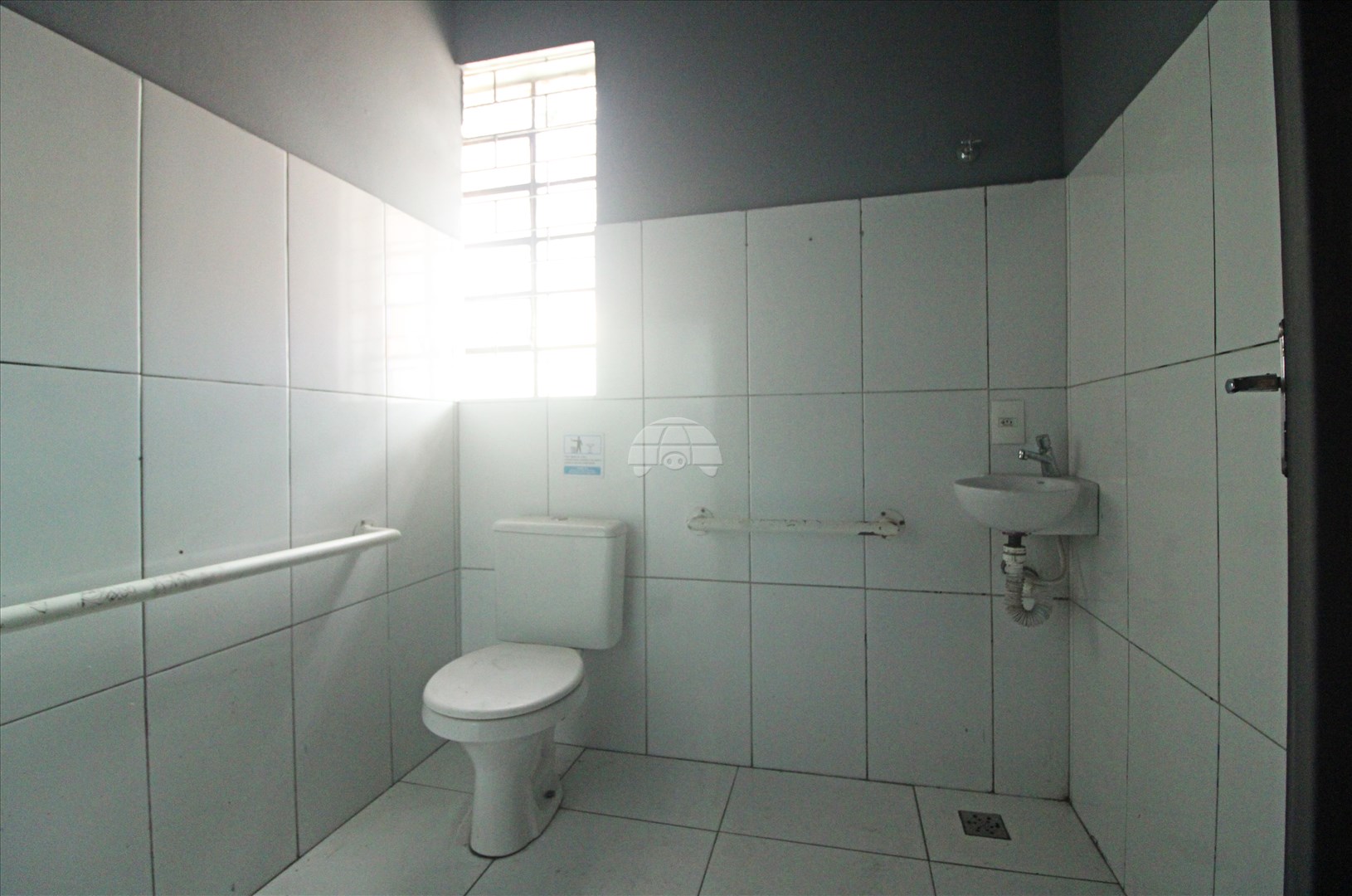 Comercial para alugar em São Francisco, Curitiba — Kondor Imóveis: Imobiliária em Curitiba | Uma imobiliária pra você
