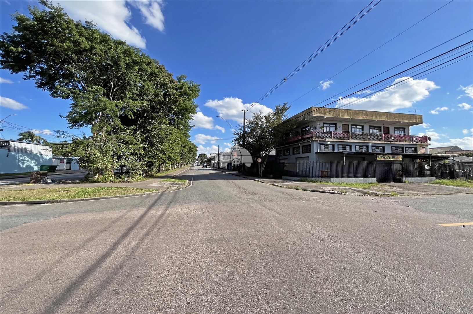 Sala/Conjunto Comercial para alugar em Sítio Cercado, Curitiba — Portal Chave Fácil