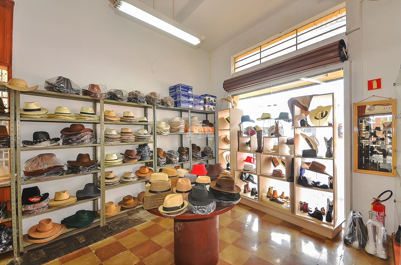 Terreno Comercial para Venda no Bairro Novo Mundo ref. 945822 (10 / 10)
