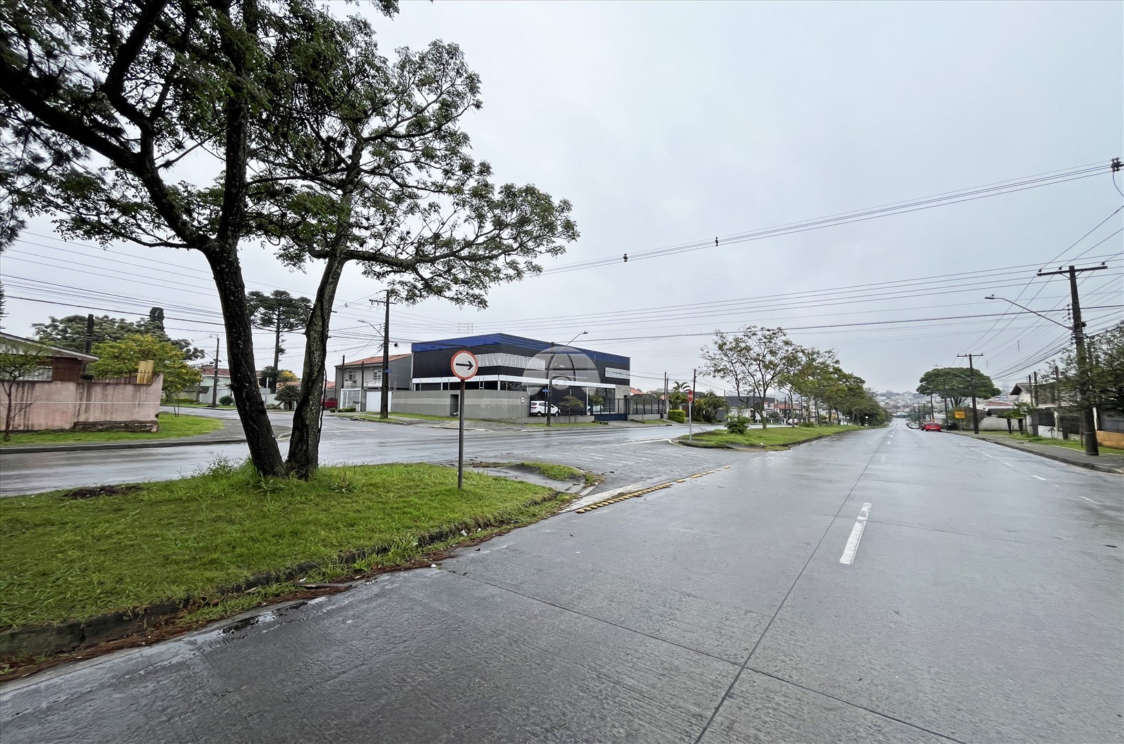 Comercial para alugar em Fanny, Curitiba — Imobiliária Cilar