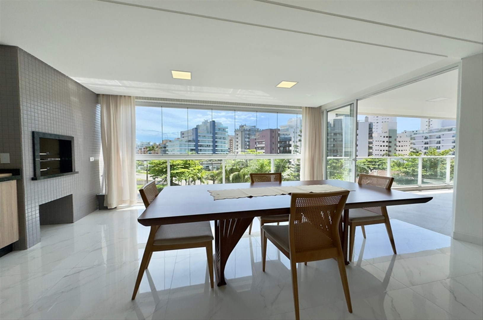 Apartamento à venda em Caioba, Matinhos — Portal Chave Fácil