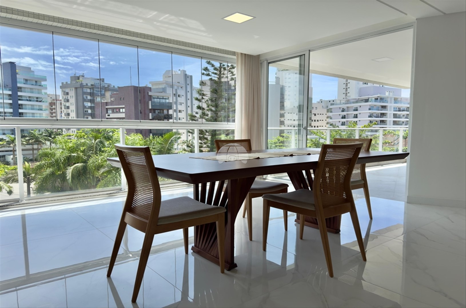 Apartamento à venda em Caioba, Matinhos — Portal Chave Fácil