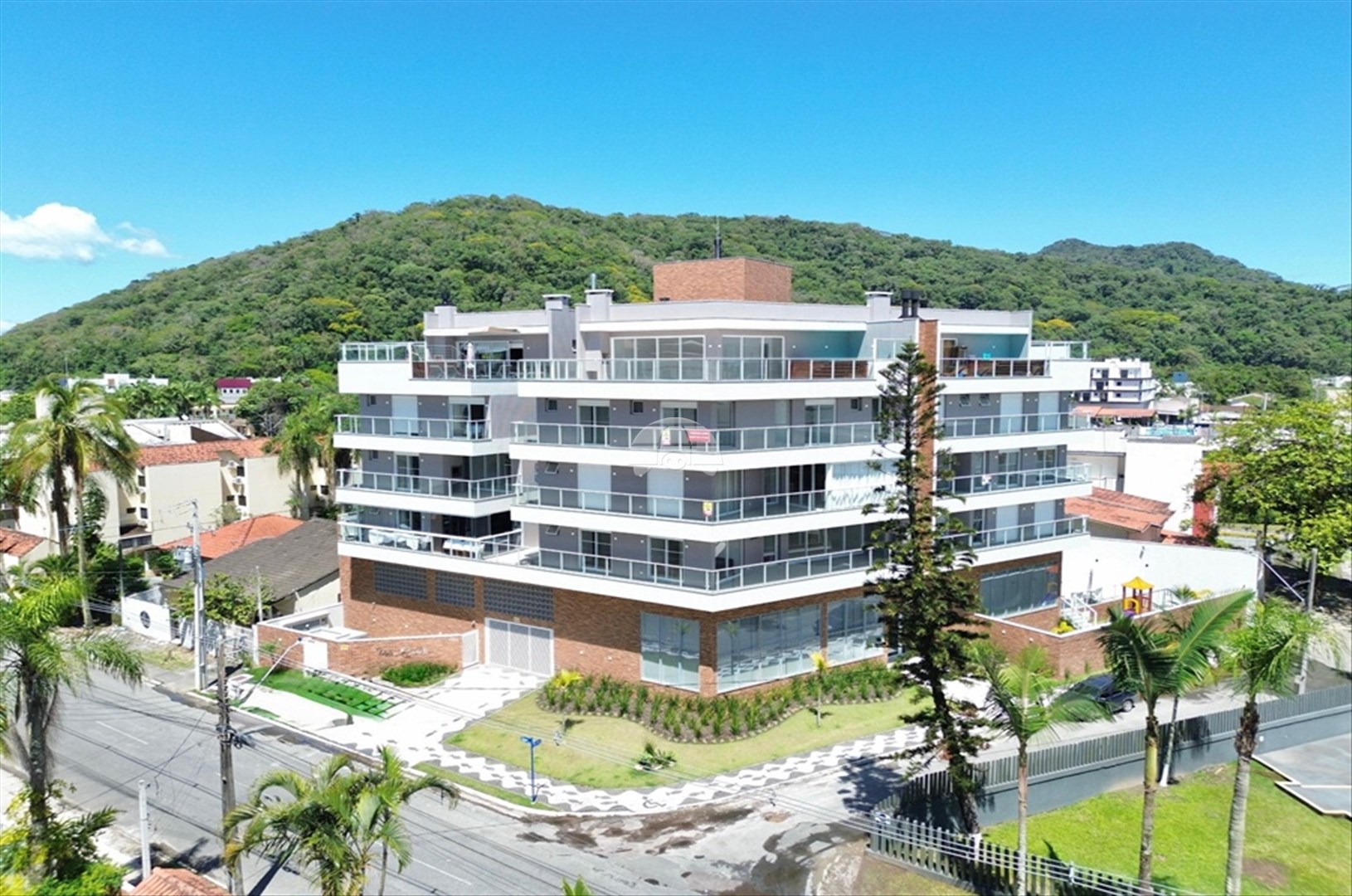 Apartamento à venda em Caioba, Matinhos — Portal Chave Fácil
