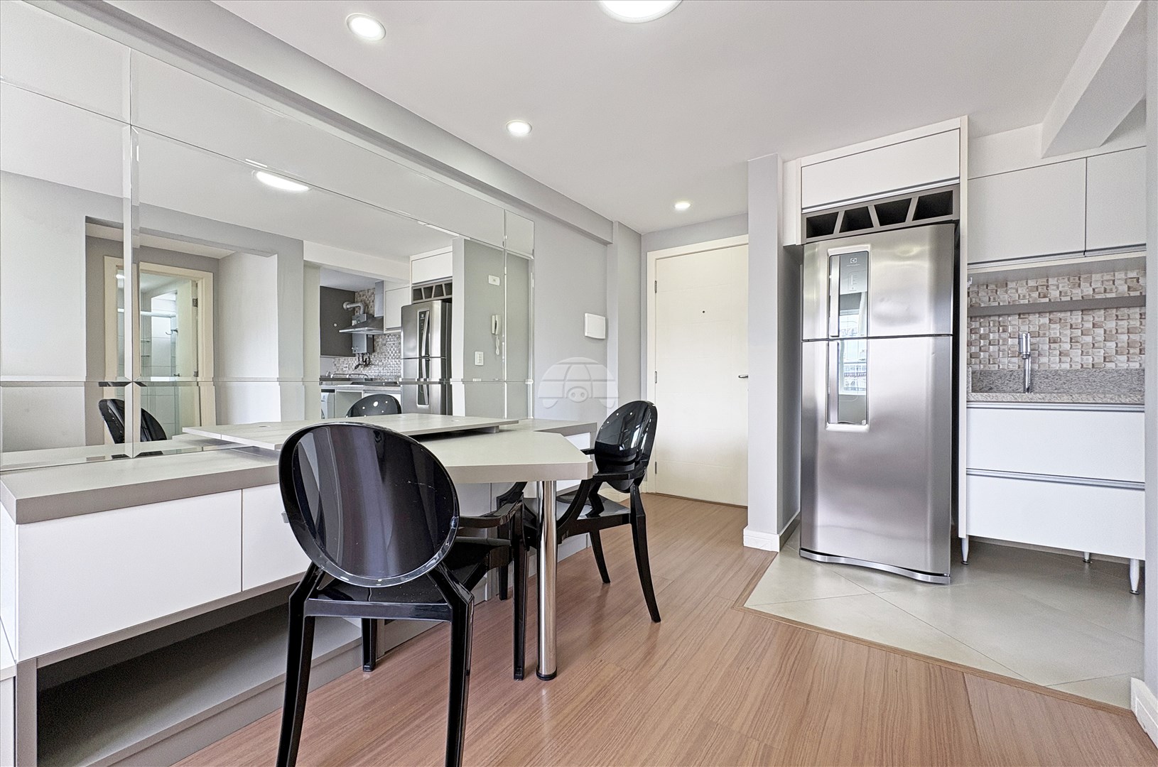 Apartamento Residencial para Locação no Bairro Portão ref. 106226 (8 / 10)