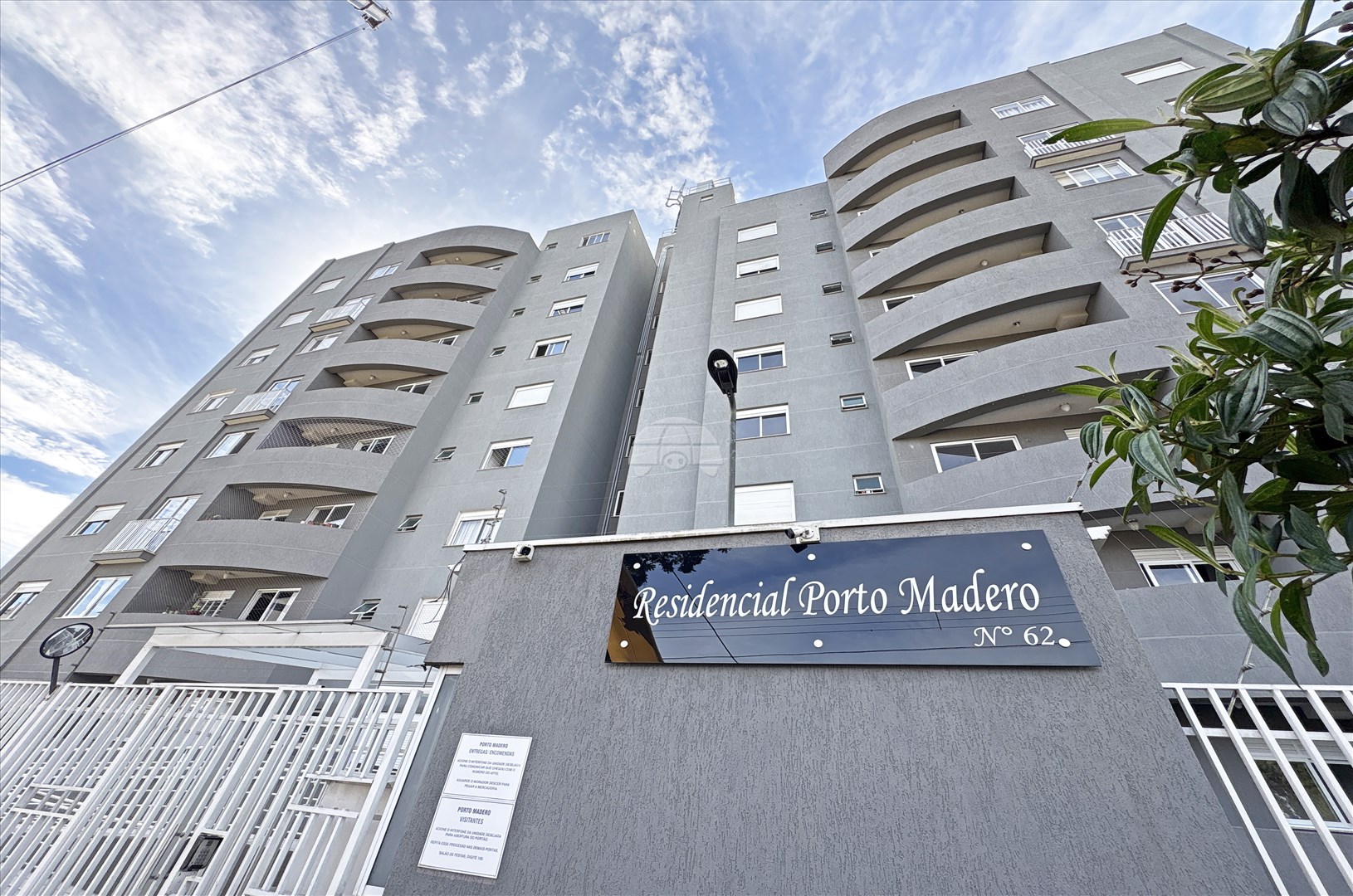 Apartamento Residencial para Locação no Bairro Portão ref. 106226 (1 / 10)