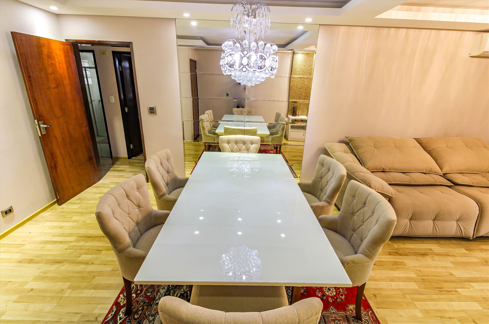 Apartamento para alugar em Centro Cívico, Curitiba — Portal Chave Fácil