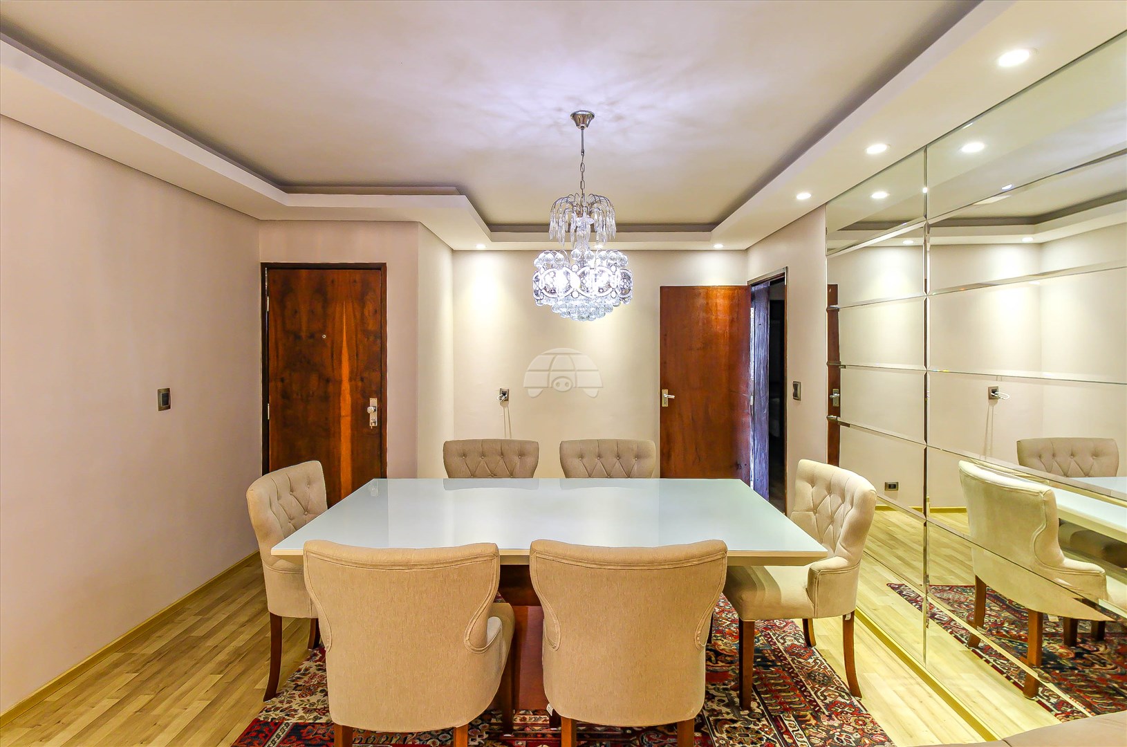 Apartamento para alugar em Centro Cívico, Curitiba — Portal Chave Fácil