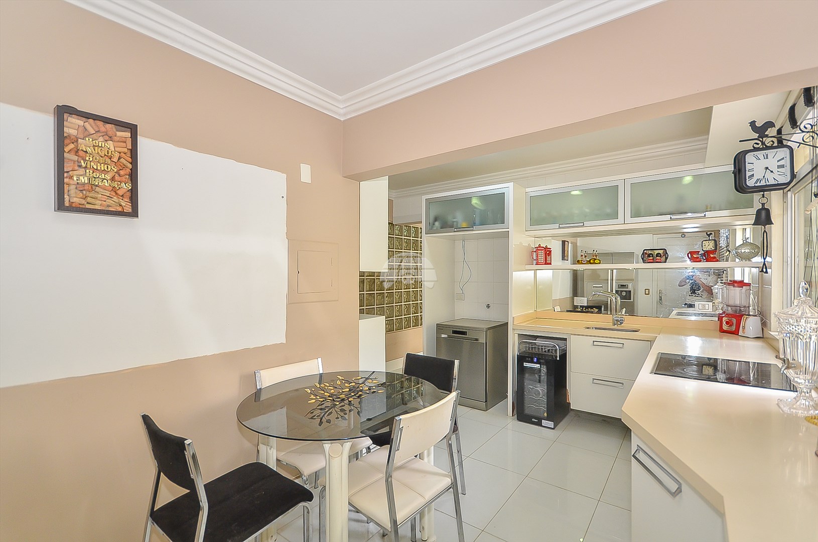 Apartamento à venda em Alto Da Rua Xv, Curitiba — Portal Chave Fácil