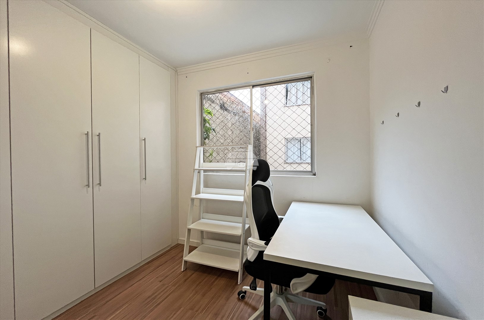 Apartamento Residencial para Locação no Bairro Portão ref. 106363 (9 / 10)