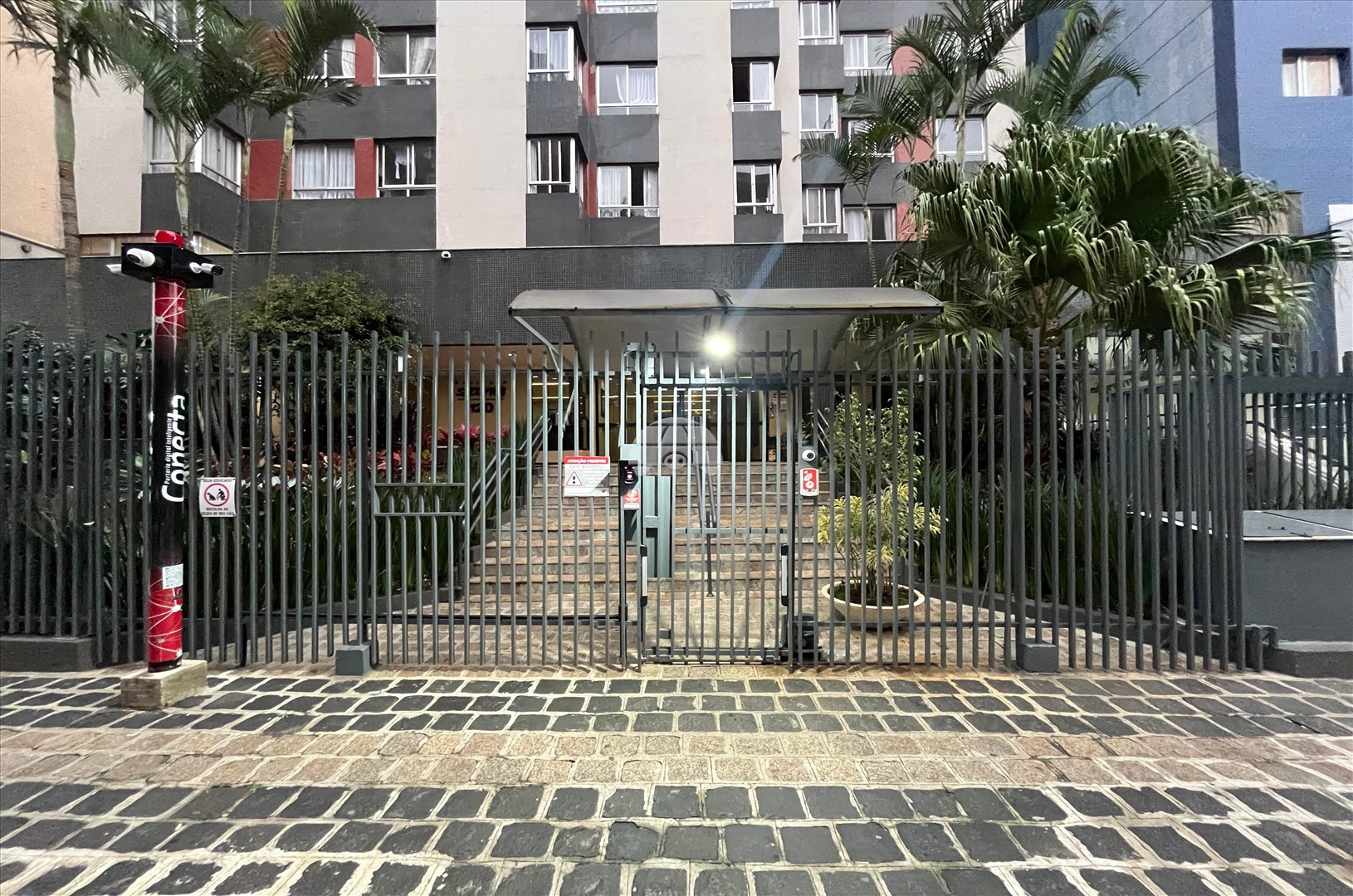 Apartamento para alugar em Cristo Rei, Curitiba — Toyo Imóveis - Curitiba/PR