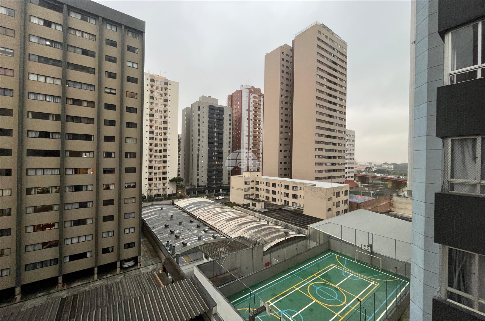 Apartamento para alugar em Cristo Rei, Curitiba — Toyo Imóveis - Curitiba/PR