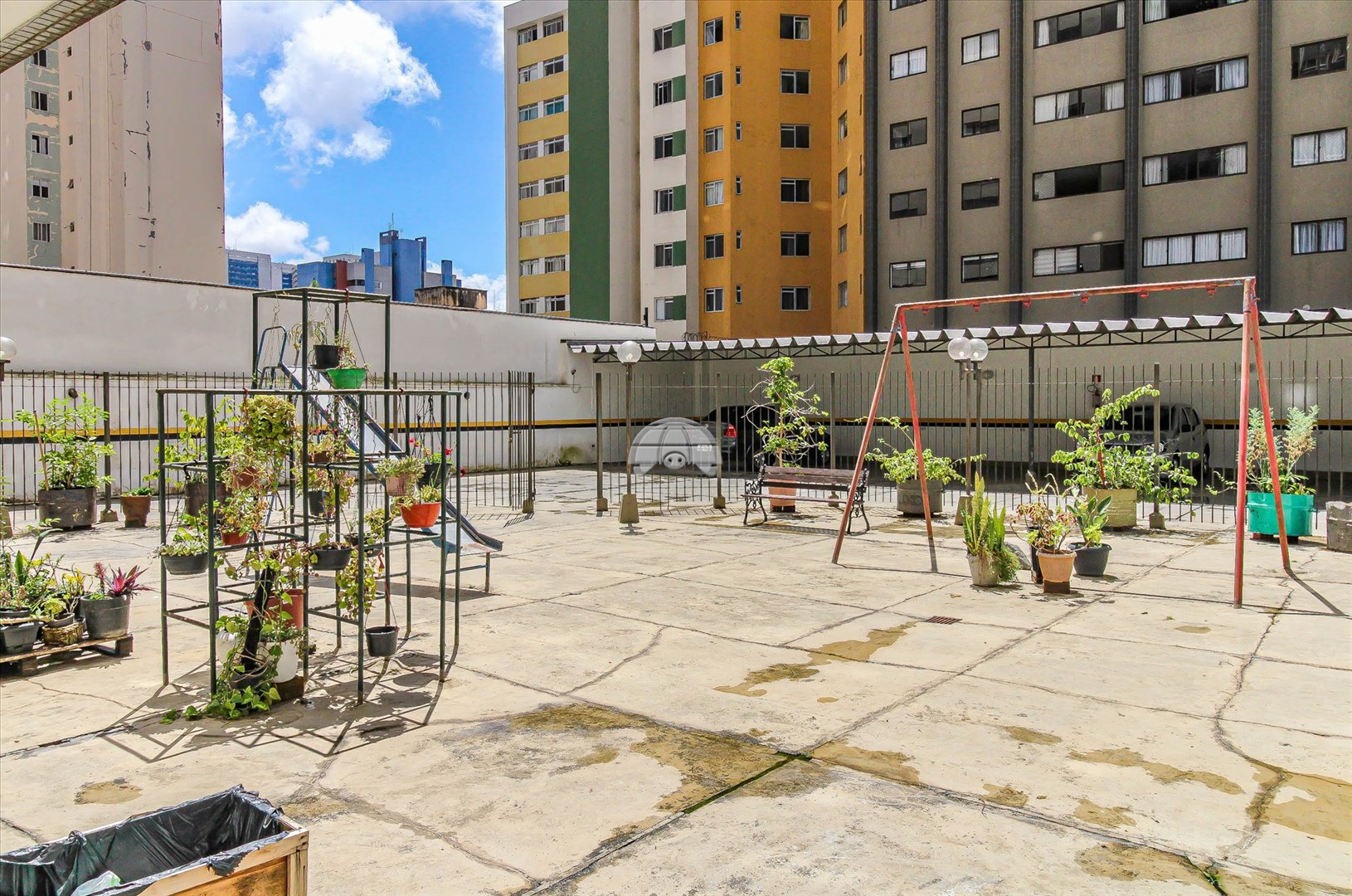 Apartamento para alugar em Cristo Rei, Curitiba — Toyo Imóveis - Curitiba/PR