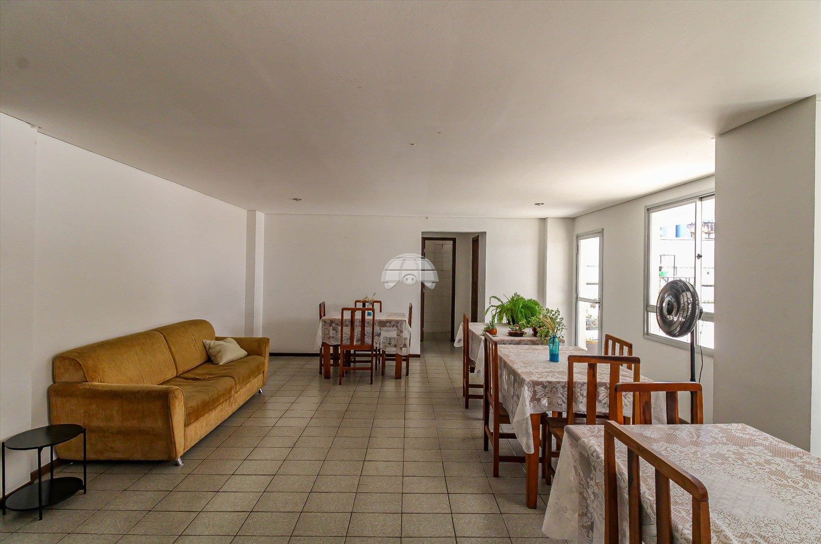 Apartamento para alugar em Cristo Rei, Curitiba — Toyo Imóveis - Curitiba/PR