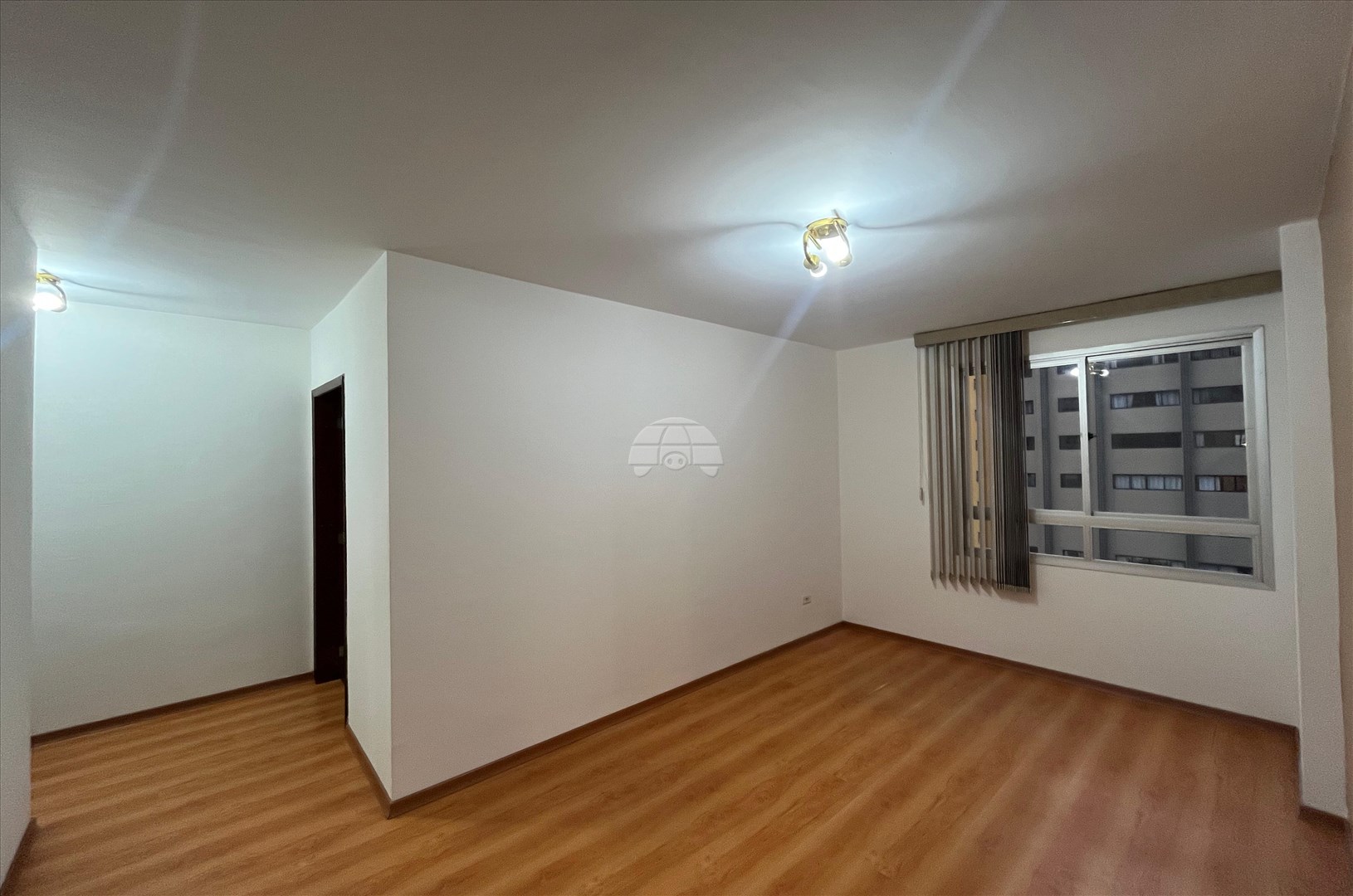 Apartamento para alugar em Cristo Rei, Curitiba — Toyo Imóveis - Curitiba/PR