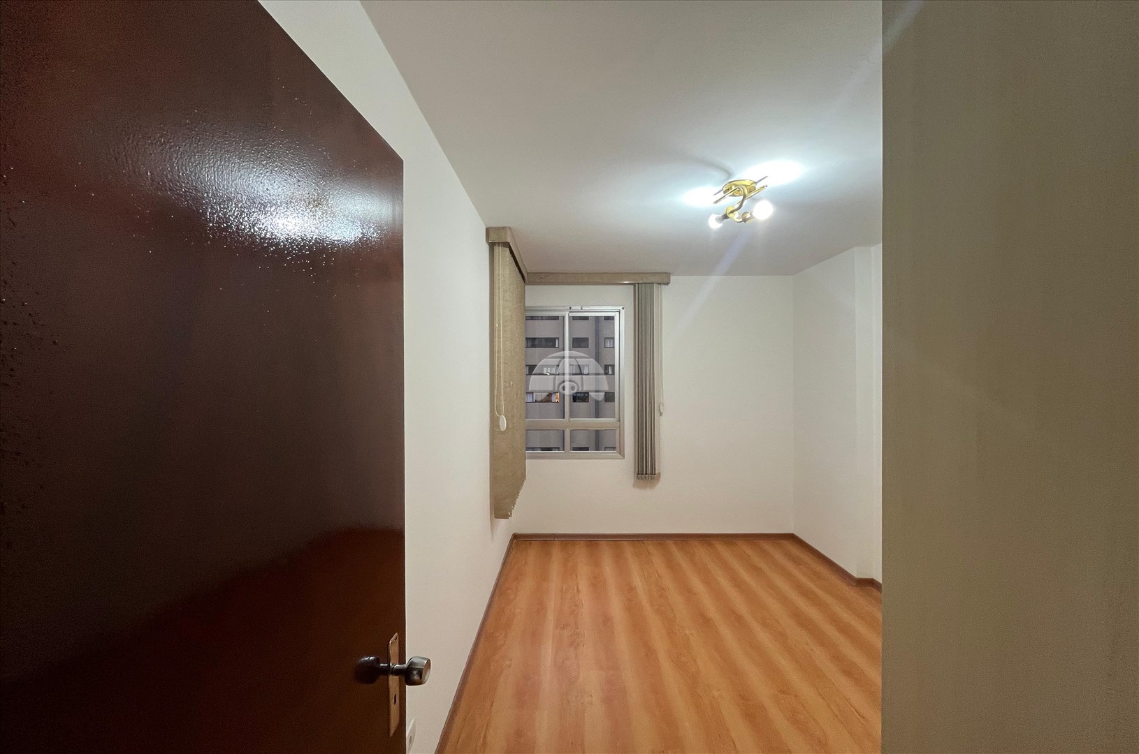 Apartamento para alugar em Cristo Rei, Curitiba — Toyo Imóveis - Curitiba/PR