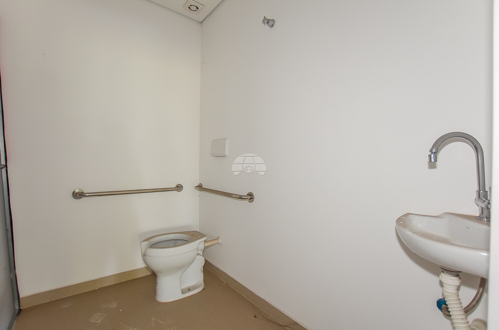 Loja Comercial para Venda no Bairro Rebouças ref. 950147 (9 / 10)