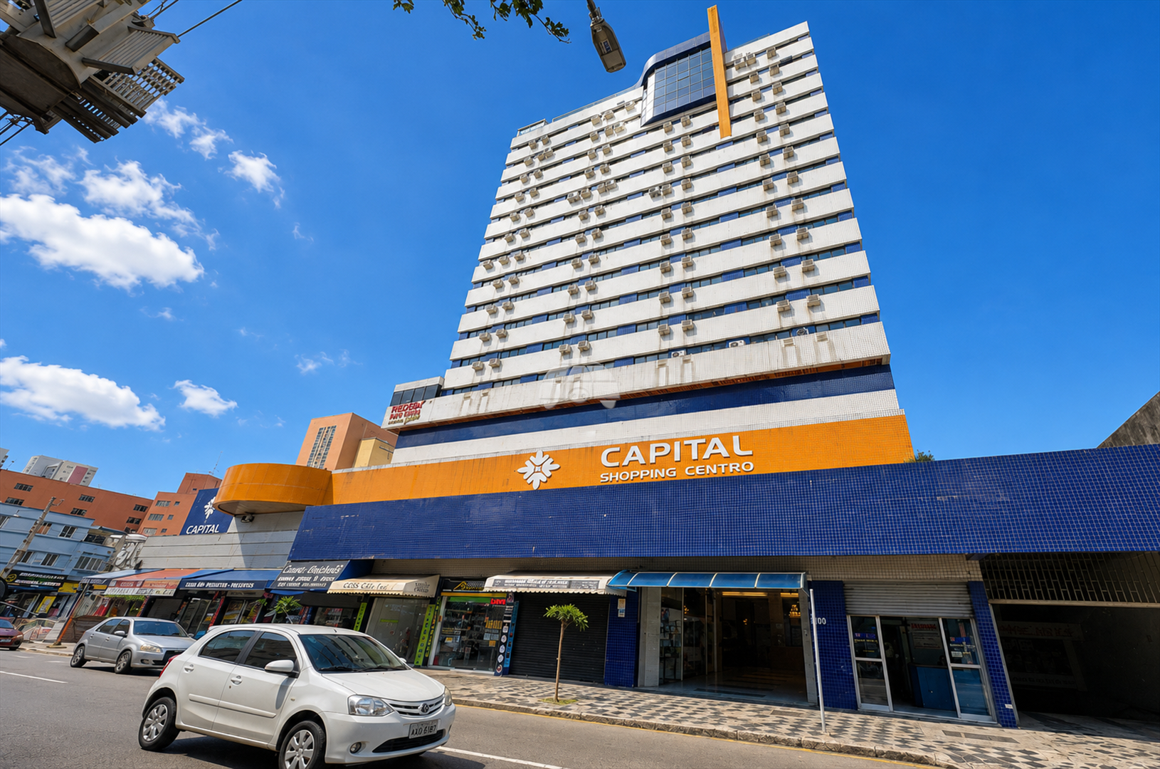 Sala/Conjunto Comercial para alugar em Centro, Curitiba — Portal Chave Fácil