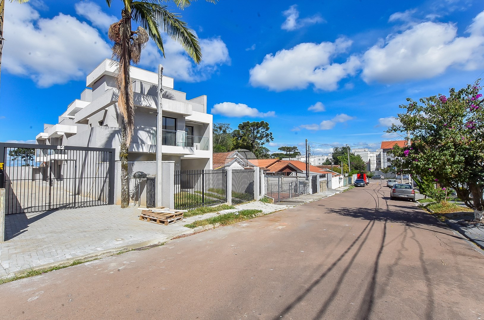 Sobrado à venda em Uberaba, Curitiba — Portal Chave Fácil