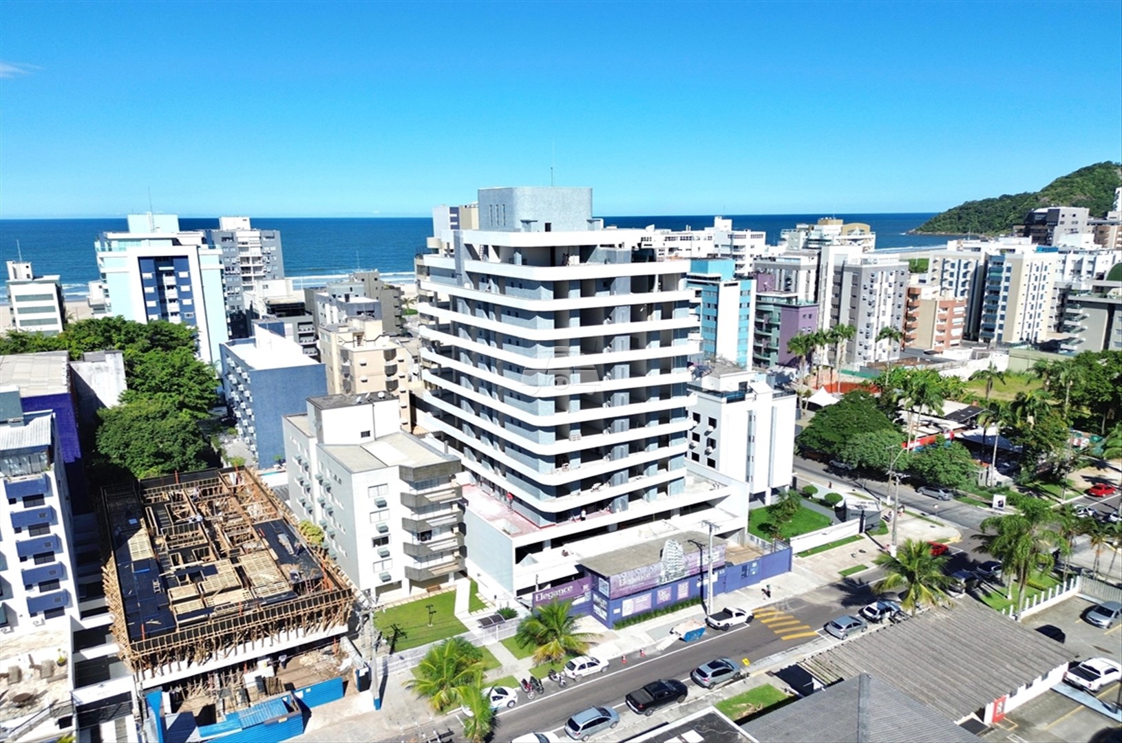 Apartamento à venda em Caioba, Matinhos — Portal Chave Fácil